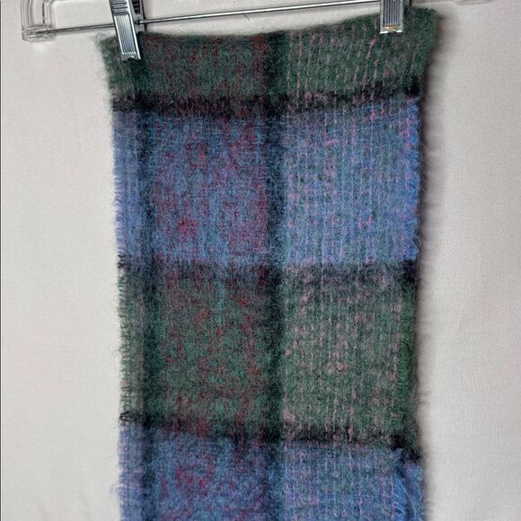 Donegal Design Mohair Wool Green/Blue Plaid Scarf. - Picture 4 of 7